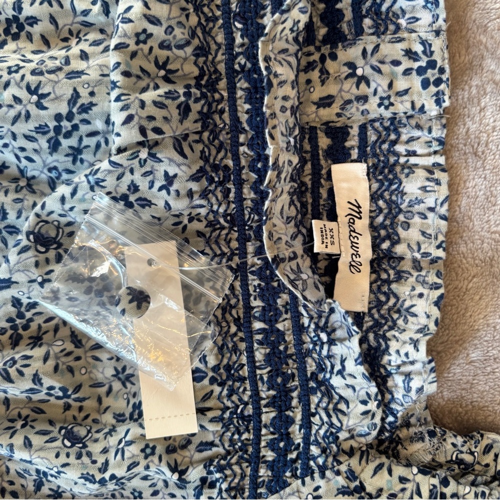 Madewell Navy and Cream Floral Blouse - Picture 4 of 6